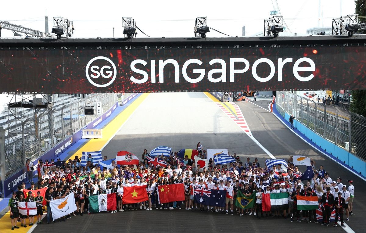  2018 F1 in Schools World Finals team on track at the Singapore Grand Prix 
